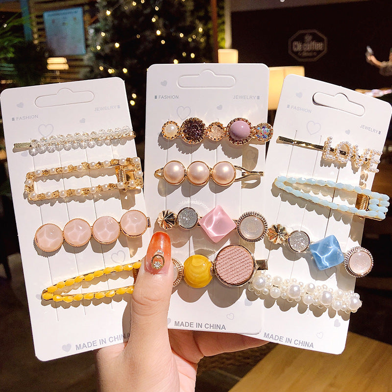 Classic Pearl Clip Set for Soft, Pretty Looks